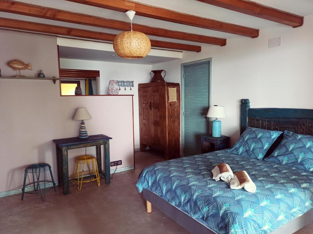 O Reves Ailleurs Bed and Breakfast Saint-Cyr-sur-Mer Exteriör bild